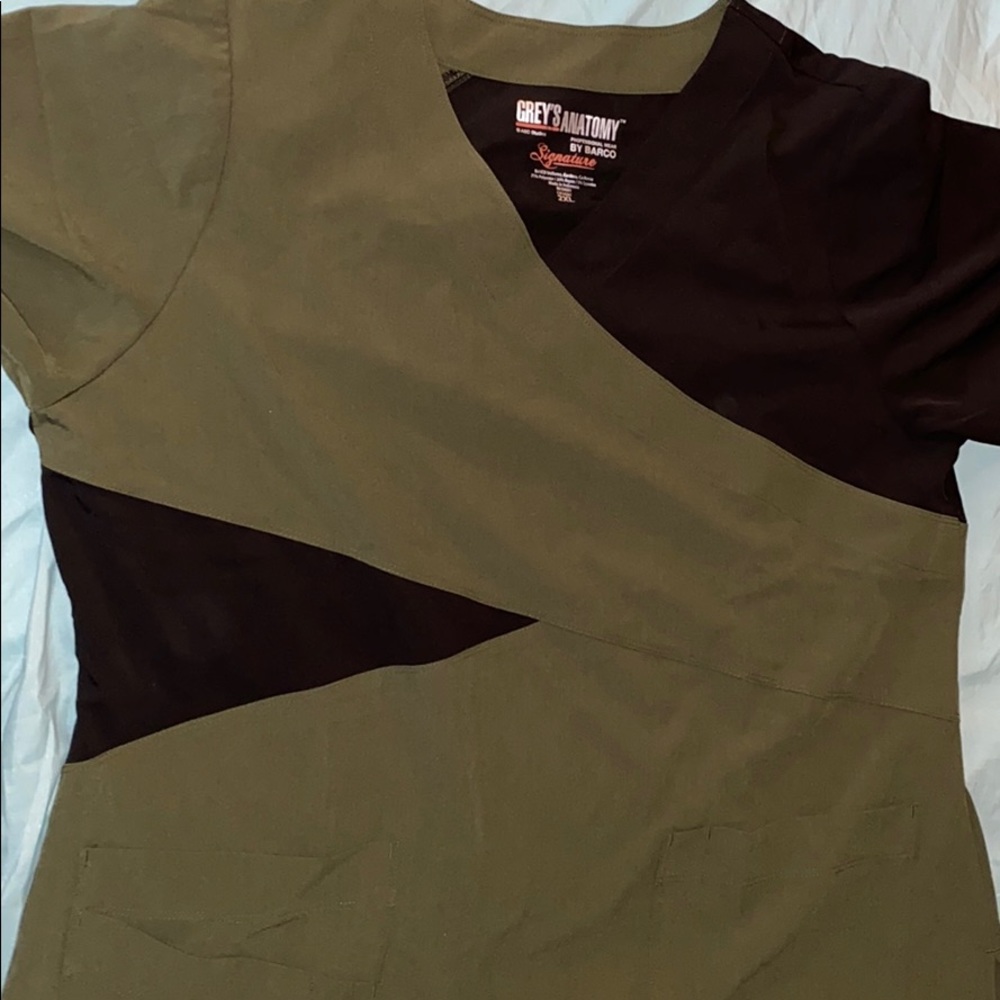 Grey’s Anatomy scrub top
